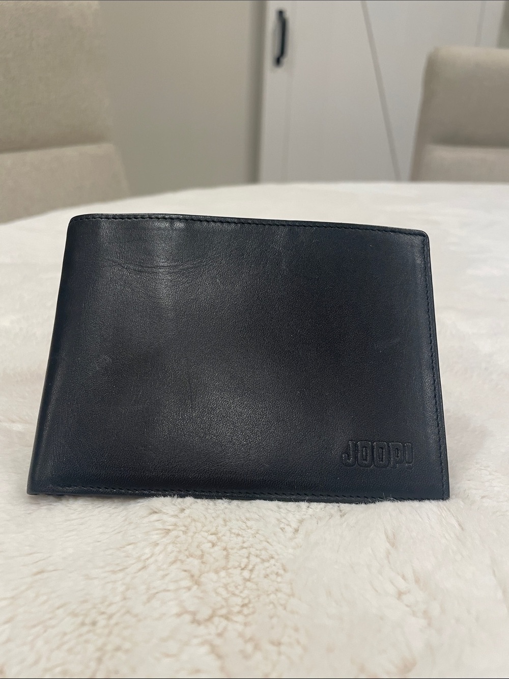 Men's Black Leather Bi-Fold Wallet